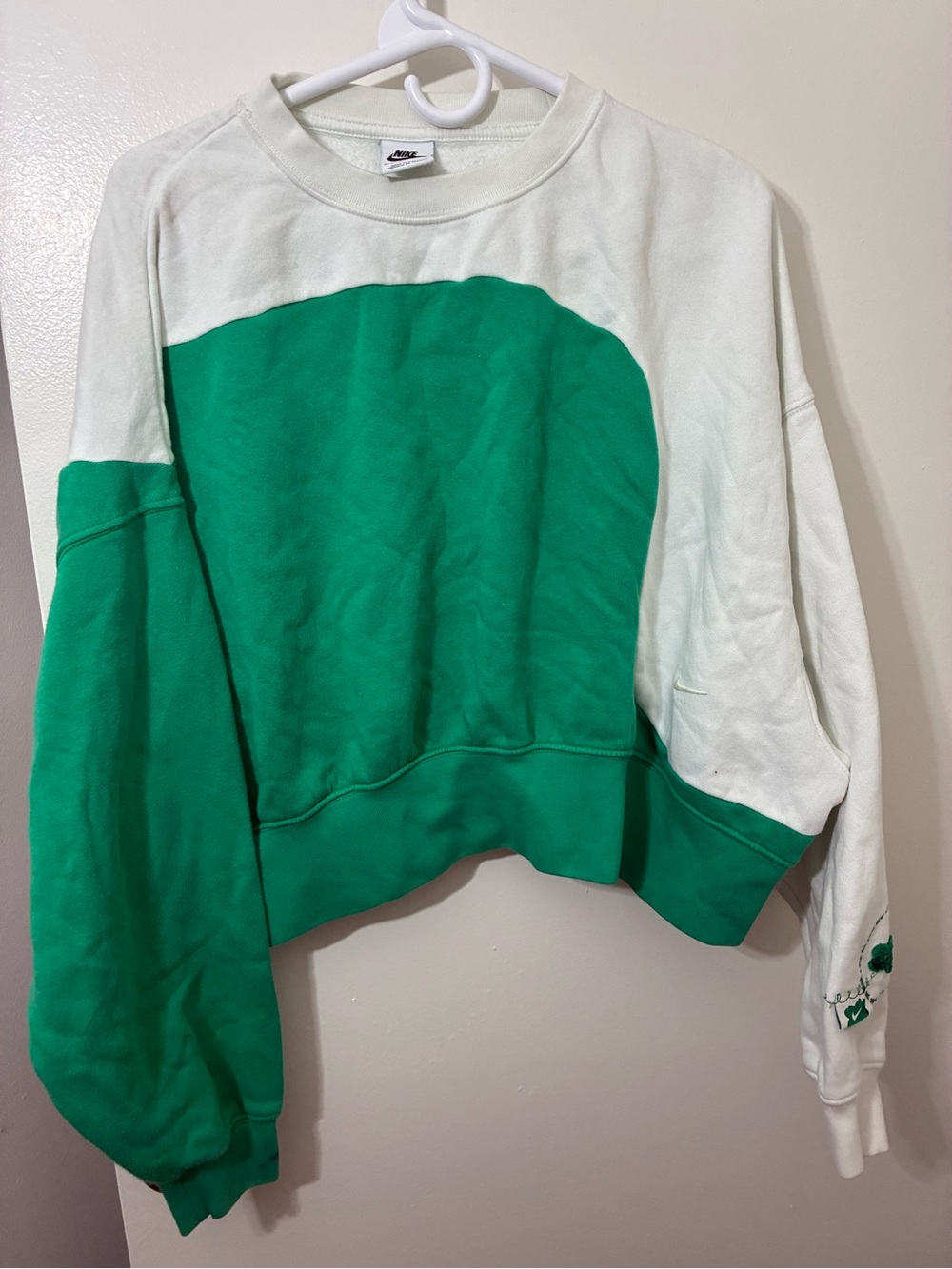 VTG Nike sweatshirt "Be as you are- Be what you wish” Size S